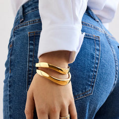 Natalia Wavy Hinge Bangle Set - Gold