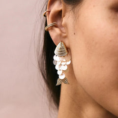Ripple Effect Fish Earrings - Gold/Pearl